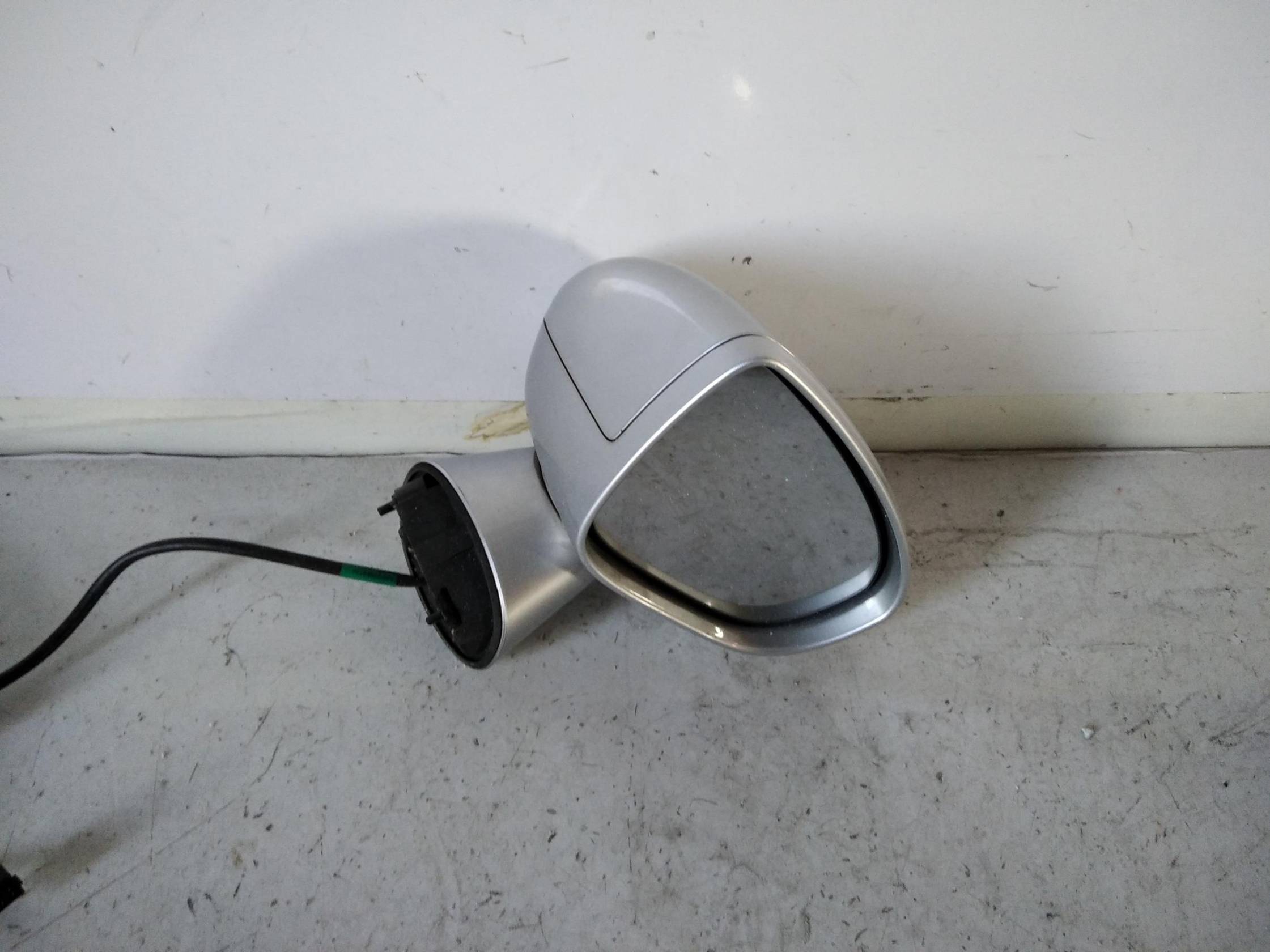 Retrovisore est. regolaz. elettr. dx.